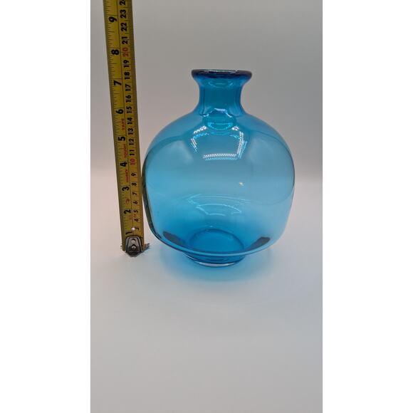 Vintage Art Glass Handblown Aqua Blue Vase - Picture 4 of 6